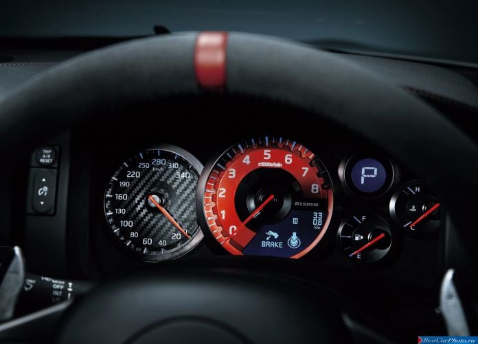 2015 Nissan GT-R Nismo - фотография 45 из 92
