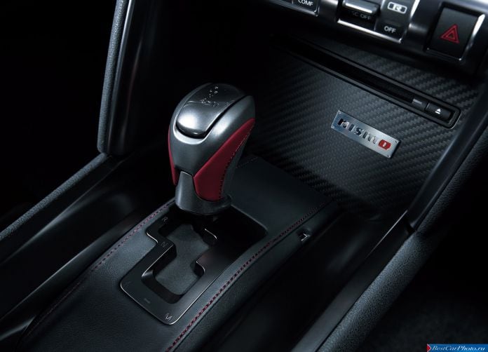 2015 Nissan GT-R Nismo - фотография 49 из 92 2015 Nissan GT-R Nismo - фотография 49 из 92