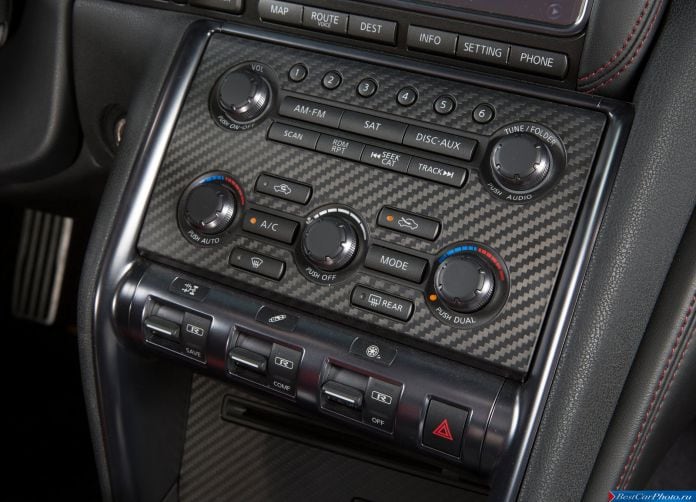 2015 Nissan GT-R Nismo - фотография 53 из 92 2015 Nissan GT-R Nismo - фотография 53 из 92