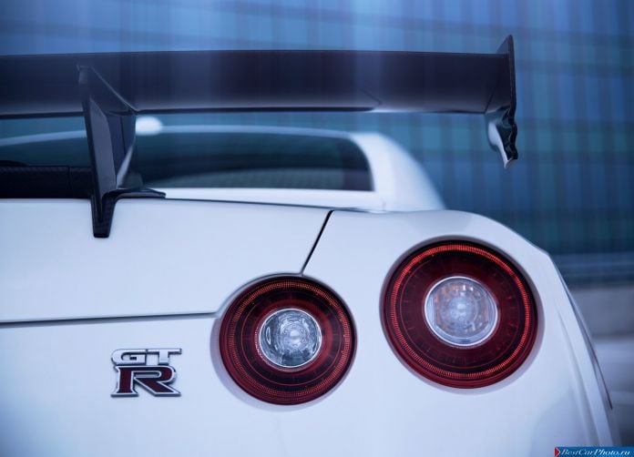 2015 Nissan GT-R Nismo - фотография 63 из 92