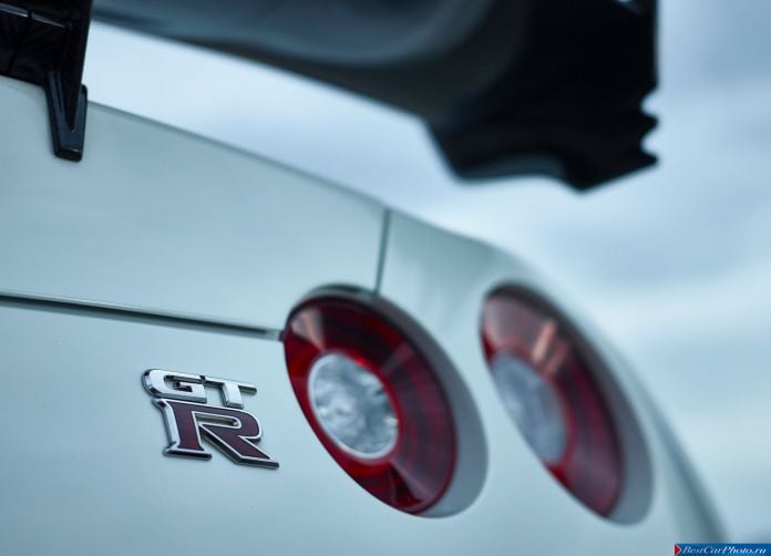 2015 Nissan GT-R Nismo - фотография 64 из 92