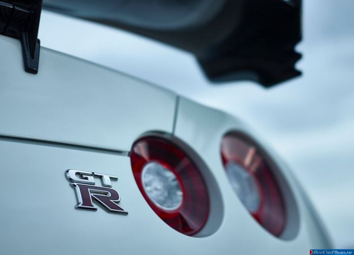 2015 Nissan GT-R Nismo - фотография 64 из 92 2015 Nissan GT-R Nismo - фотография 64 из 92