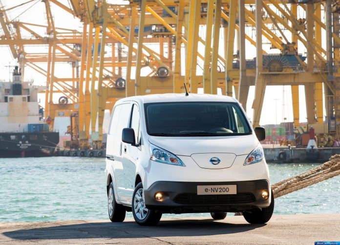 2015 Nissan e-NV200 - фотография 1 из 56