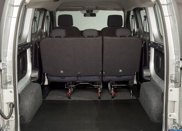 2015 Nissan e-NV200 - фотография 47 из 56