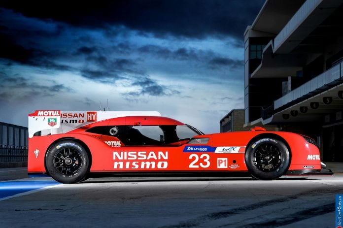 2015 Nissan GT-R LM Nismo Racecar - фотография 8 из 10