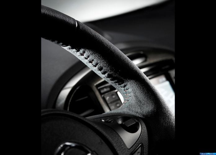 2015 Nissan Juke Nismo RS - фотография 16 из 82 2015 Nissan Juke Nismo RS - фотография 16 из 82