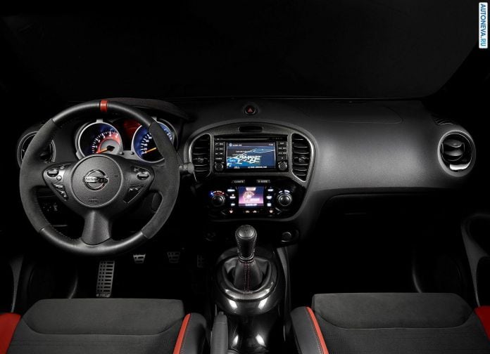 2015 Nissan Juke Nismo RS - фотография 59 из 82