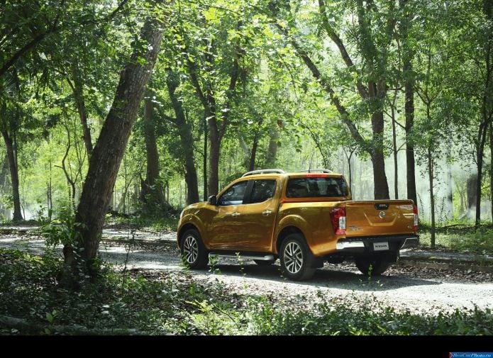 2015 Nissan Navara - фотография 9 из 47 2015 Nissan Navara - фотография 9 из 47