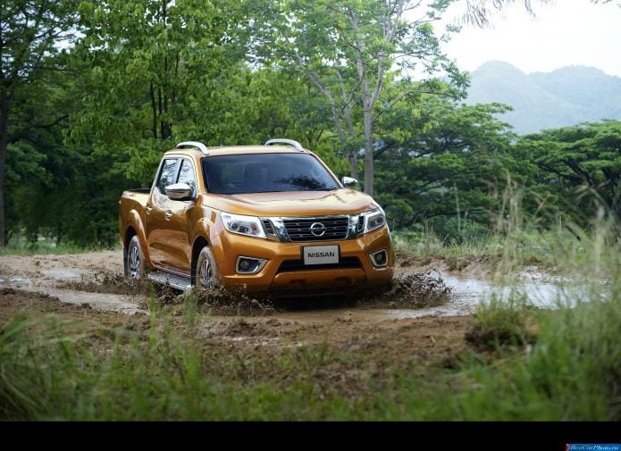 2015 Nissan Navara - фотография 11 из 47 2015 Nissan Navara - фотография 11 из 47
