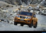 nissan_2015_navara_019.jpg