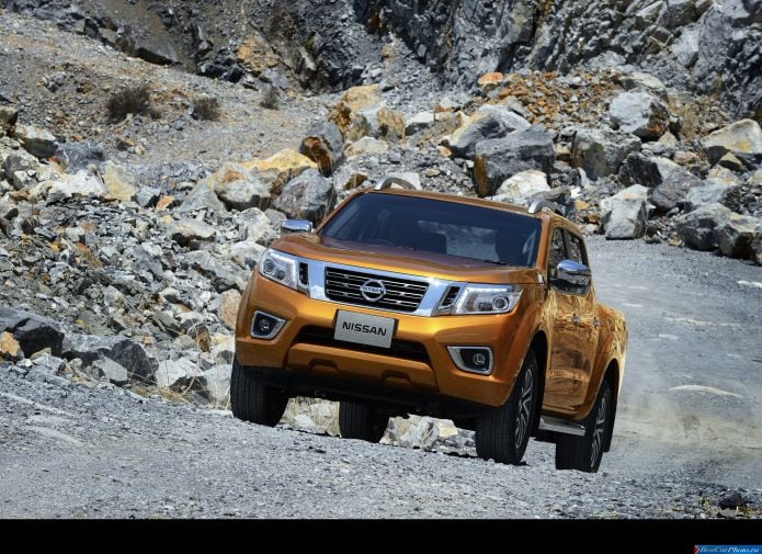 2015 Nissan Navara - фотография 19 из 47