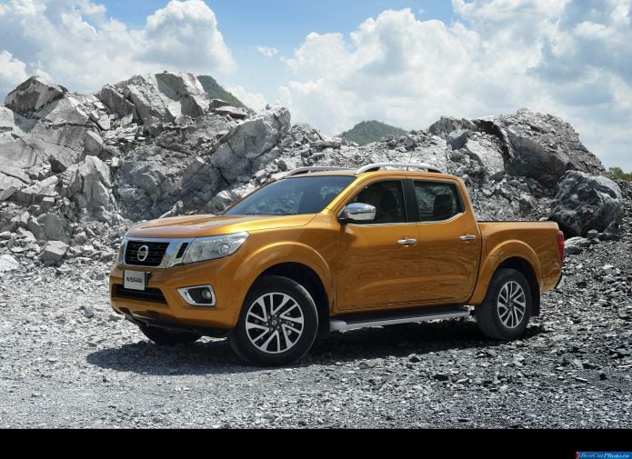 2015 Nissan Navara - фотография 21 из 47