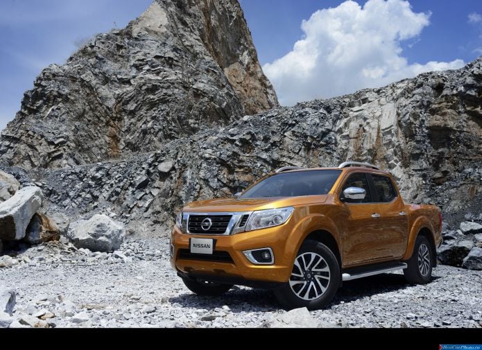 2015 Nissan Navara - фотография 22 из 47