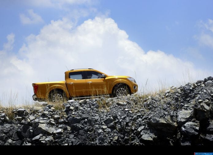2015 Nissan Navara - фотография 26 из 47
