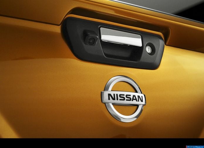 2015 Nissan Navara - фотография 39 из 47