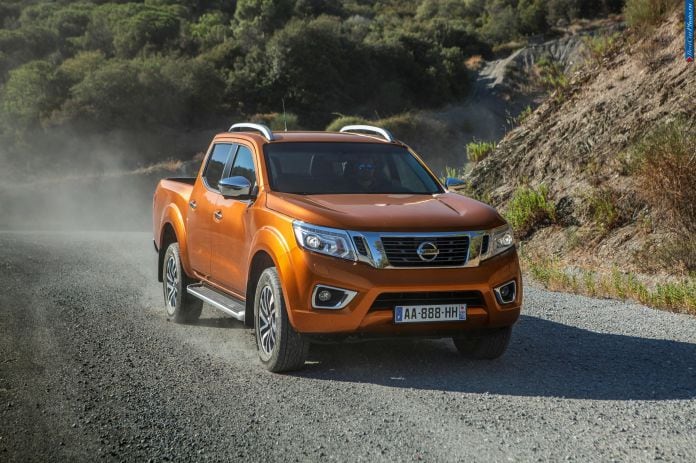 2015 Nissan Navara NP300 - фотография 3 из 22