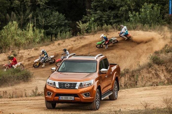 2015 Nissan Navara NP300 - фотография 10 из 22