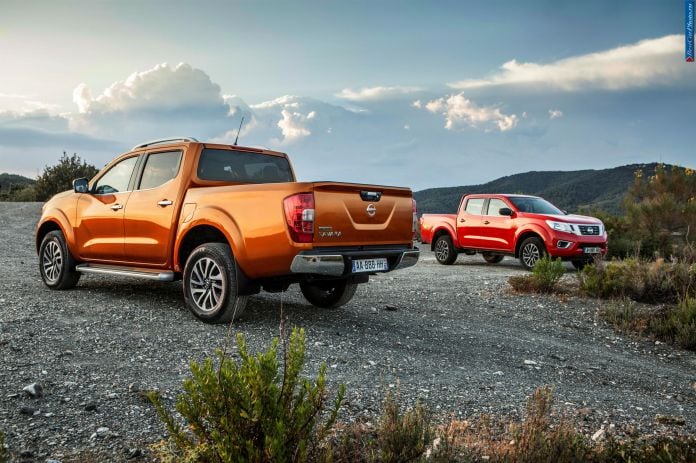 2015 Nissan Navara NP300 - фотография 12 из 22