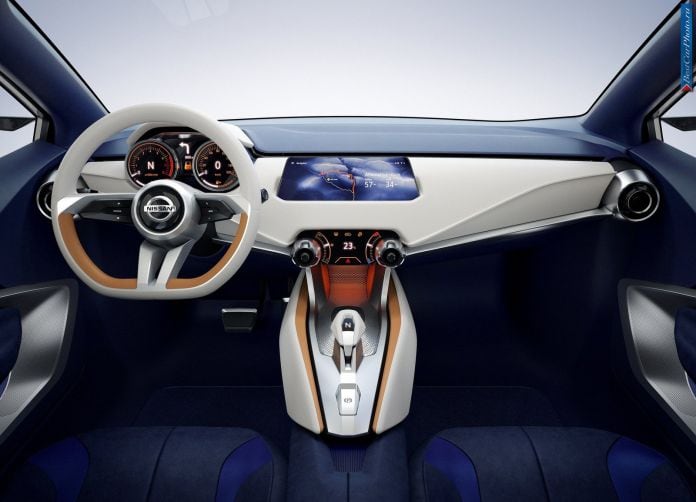 2015 Nissan Sway Concept - фотография 20 из 28