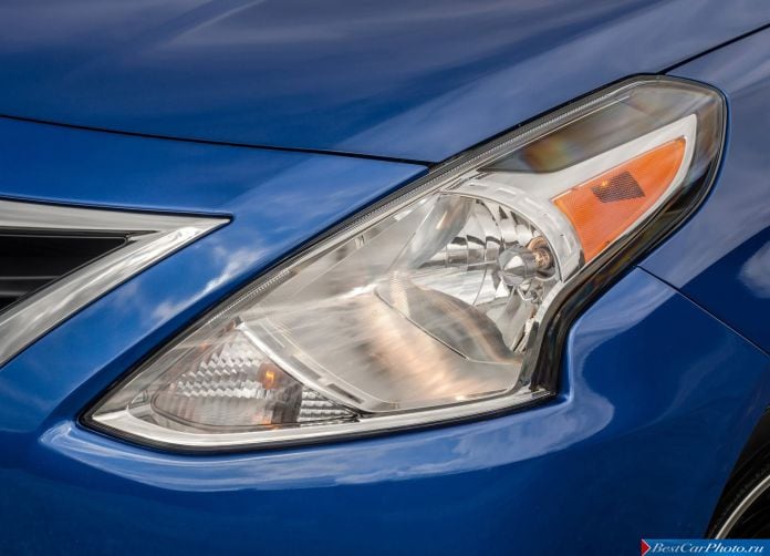 2015 Nissan Versa Sedan - фотография 7 из 9 2015 Nissan Versa Sedan - фотография 7 из 9