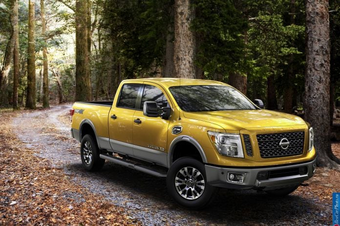 2016 Nissan Titan XD - фотография 1 из 47