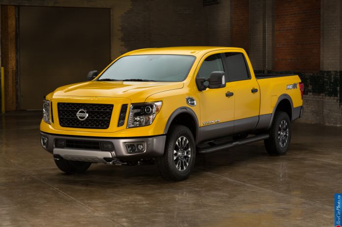 2016 Nissan Titan XD - фотография 4 из 47