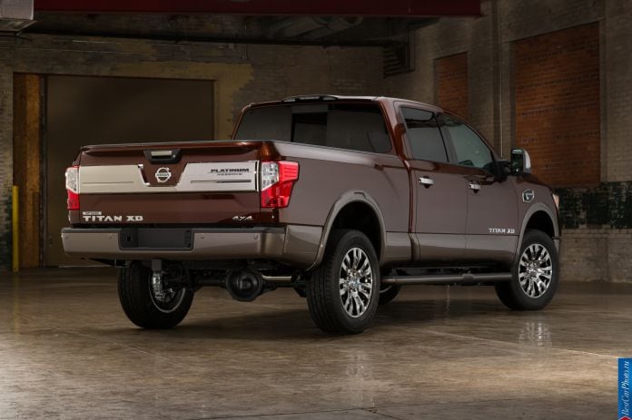 2016 Nissan Titan XD - фотография 8 из 47