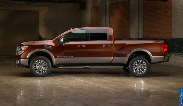 2016 Nissan Titan XD - фотография 9 из 47