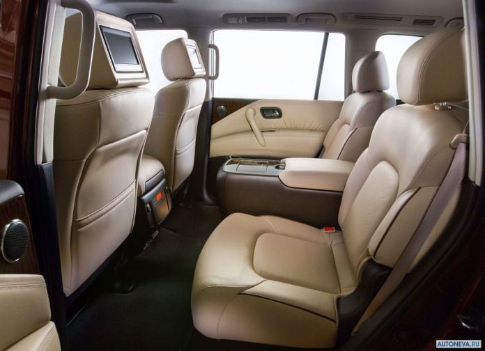 2017 Nissan Armada - фотография 21 из 27