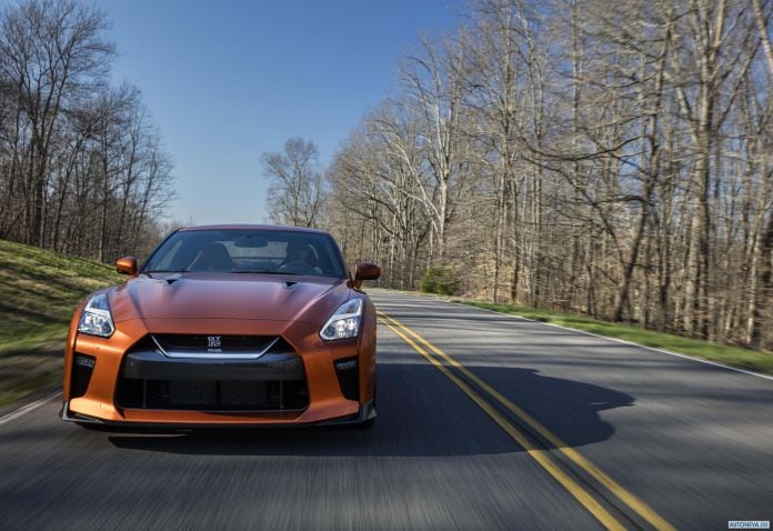 2017 Nissan GT-R - фотография 4 из 43 2017 Nissan GT-R - фотография 4 из 43