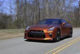 nissan_2017_gt-r_011.jpg