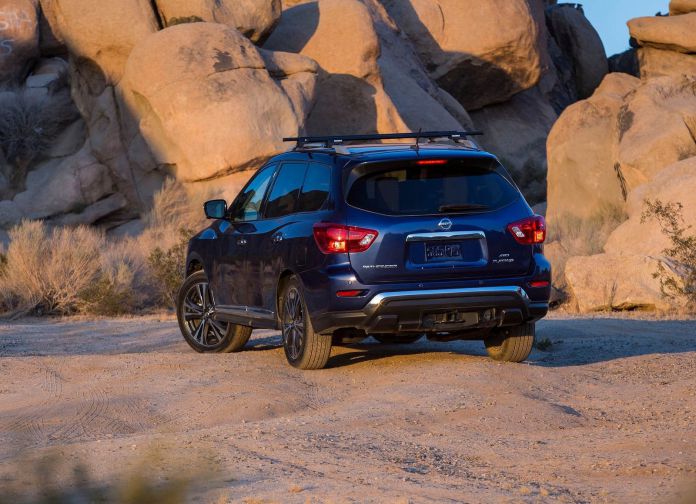 2017 Nissan Pathfinder - фотография 36 из 77
