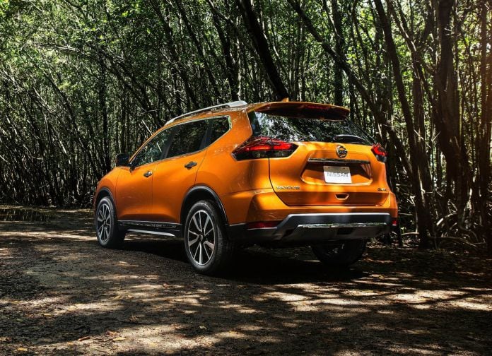 2017 Nissan Rogue - фотография 9 из 42