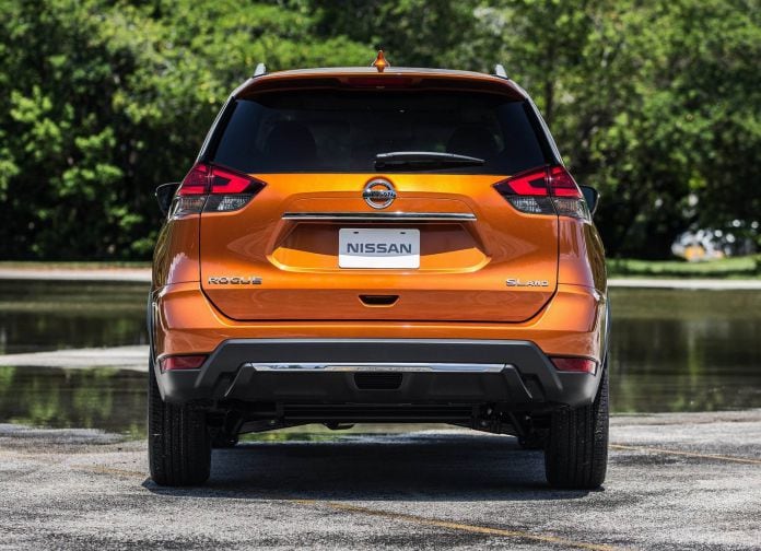 2017 Nissan Rogue - фотография 12 из 42