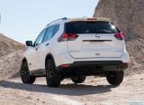 nissan_2017_rogue_one_star_wars_edition_009.jpg