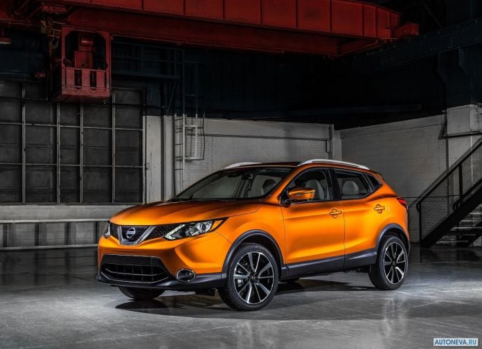 2017 Nissan Rogue Sport - фотография 2 из 19