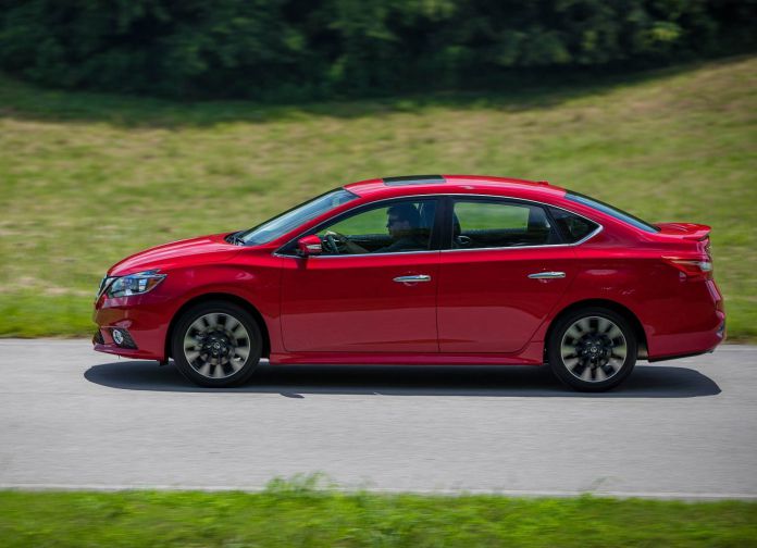 2017 Nissan Sentra SR Turbo - фотография 7 из 40