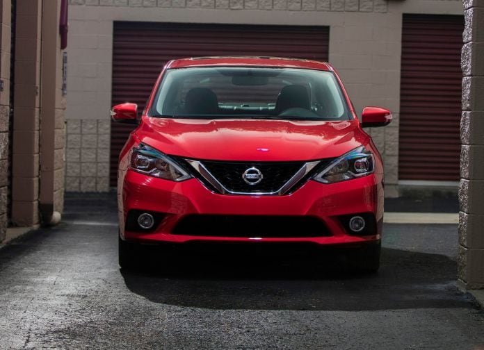 2017 Nissan Sentra SR Turbo - фотография 17 из 40