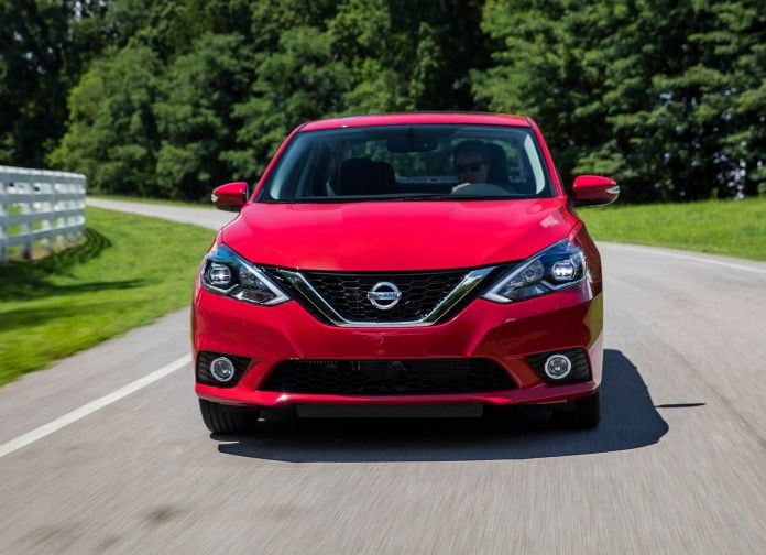 2017 Nissan Sentra SR Turbo - фотография 19 из 40