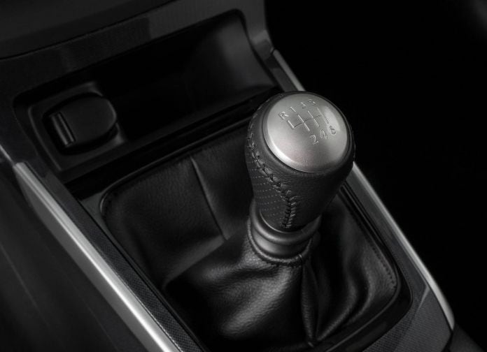 2017 Nissan Sentra SR Turbo - фотография 28 из 40 2017 Nissan Sentra SR Turbo - фотография 28 из 40