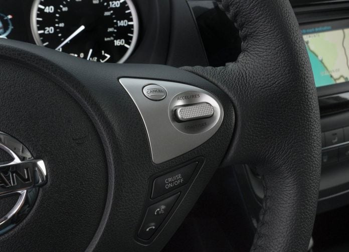 2017 Nissan Sentra SR Turbo - фотография 31 из 40