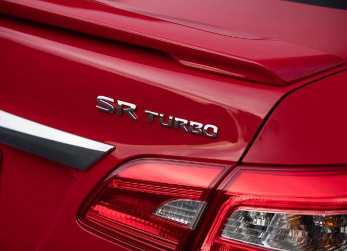 2017 Nissan Sentra SR Turbo - фотография 38 из 40