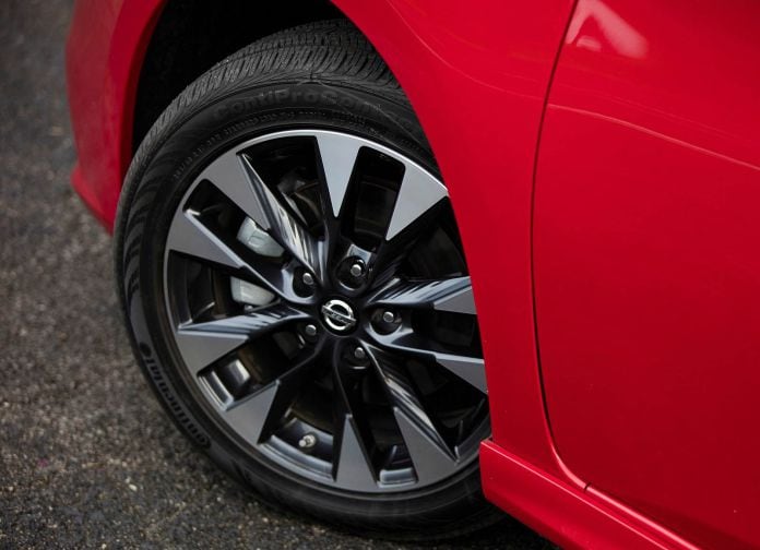 2017 Nissan Sentra SR Turbo - фотография 39 из 40 2017 Nissan Sentra SR Turbo - фотография 39 из 40