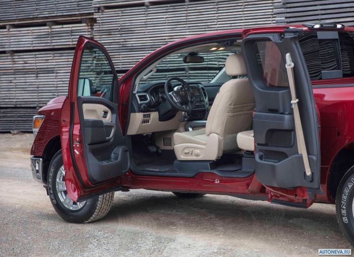 2017 Nissan Titan King Cab - фотография 16 из 23 2017 Nissan Titan King Cab - фотография 16 из 23