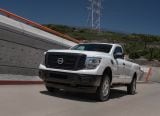 nissan_2017_titan_single_cab_009.jpg