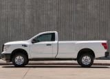 nissan_2017_titan_single_cab_011.jpg