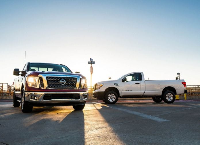 2017 Nissan Titan Single Cab - фотография 17 из 44