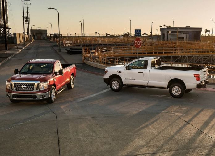 2017 Nissan Titan Single Cab - фотография 18 из 44