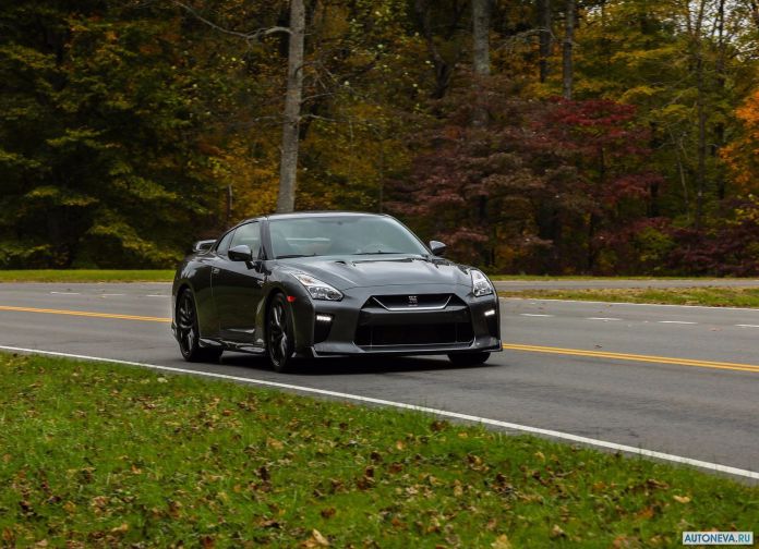 2018 Nissan GT-R US-version - фотография 6 из 15