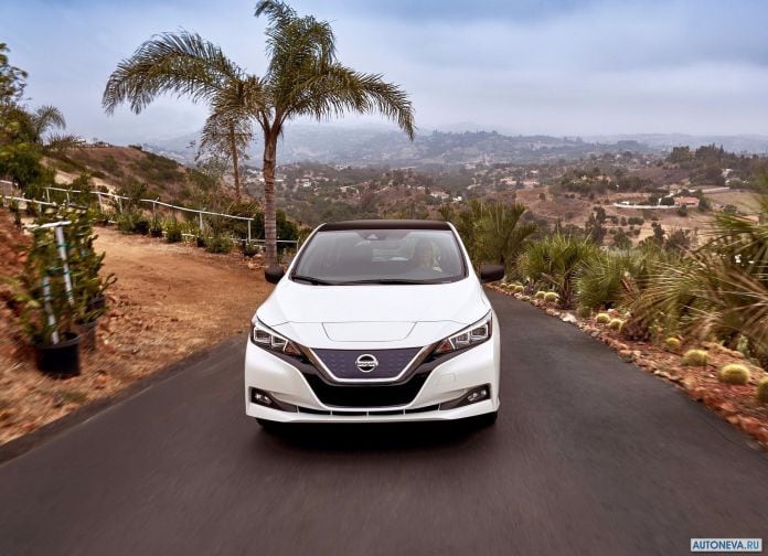 2018 Nissan Leaf - фотография 17 из 92